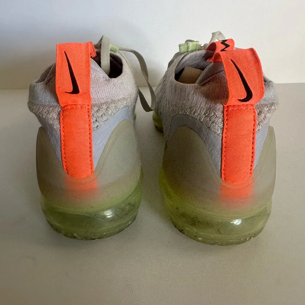 Nike women’s vapormax 2021 heathered gray/pink size 8.5